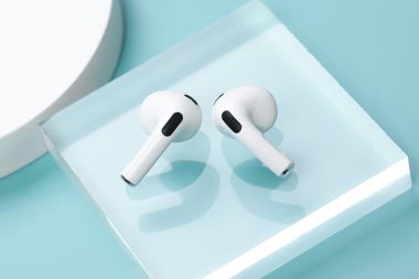 Tai nghe Bluetooth AirPods 3 Wireless Charge Apple MME73 Trắng