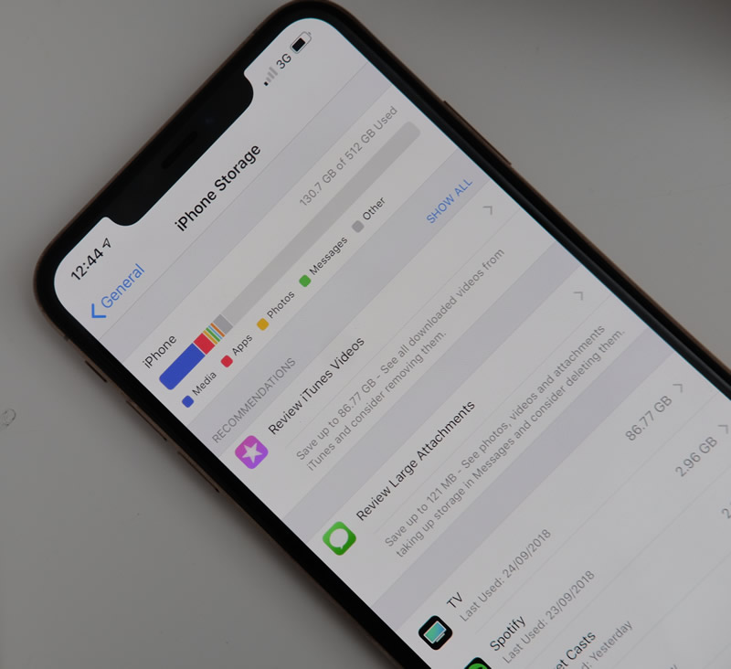 Thay mặt kính iPhone Xs Max