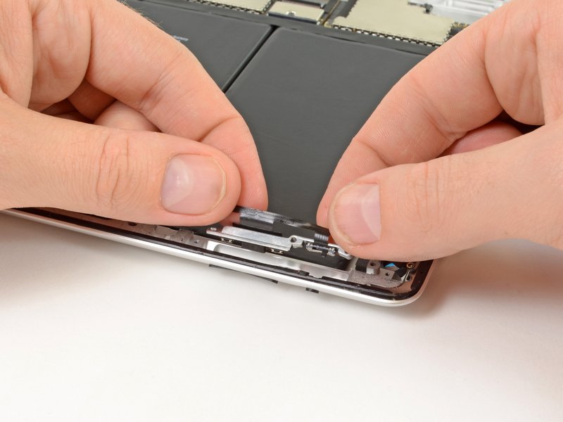 Sửa nút volume iPad 2