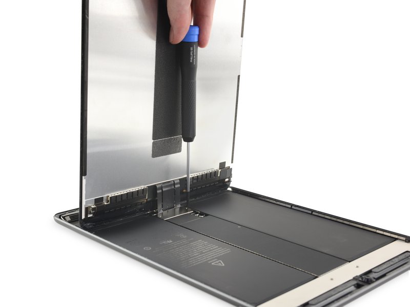 Thay mainboard iPad Air 3