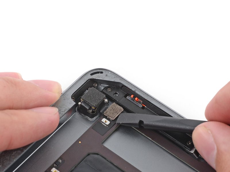 Thay camera sau iPad Gen 5 2017