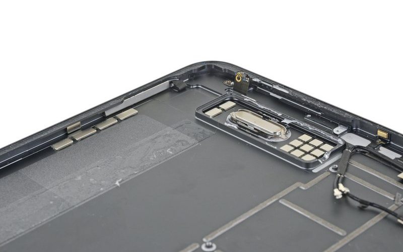 Thay loa ngoài iPad Pro 11 inch 2018