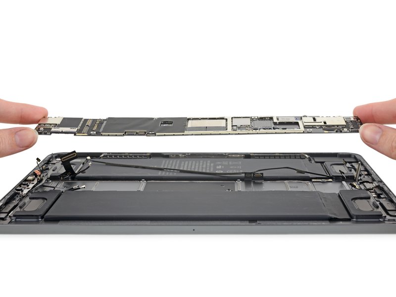 Thay mainboard iPad Pro 11 inch 2018
