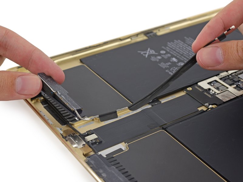 Sửa lỗi mất WiFi iPad Pro 12.9 inch 2015