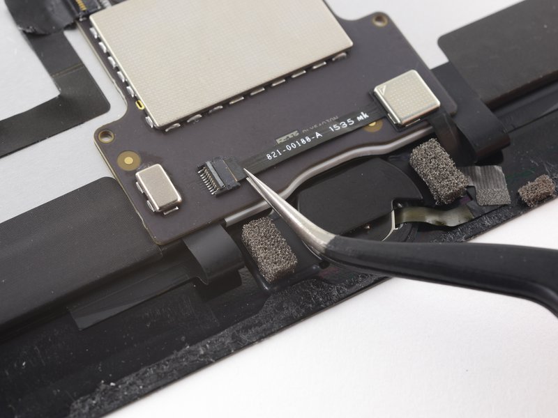 Thay nút home cảm ứng iPad Pro 12.9 inch 2015