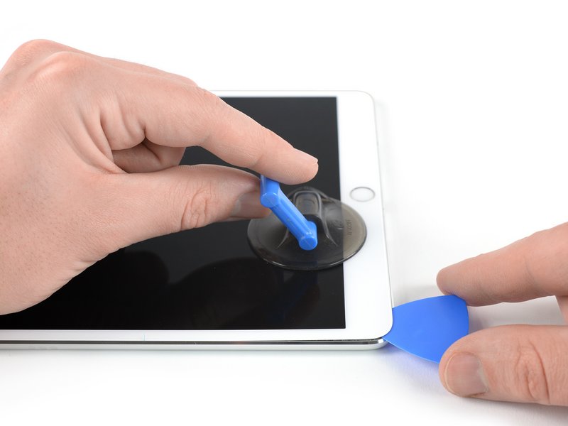 Thay mặt kính iPad Pro 9.7 inch 2016