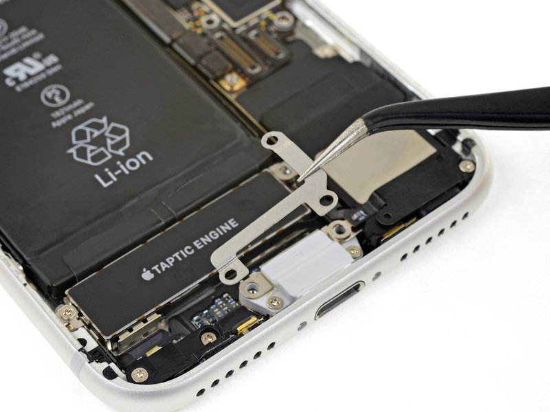 Thay cáp nguồn iPhone 8