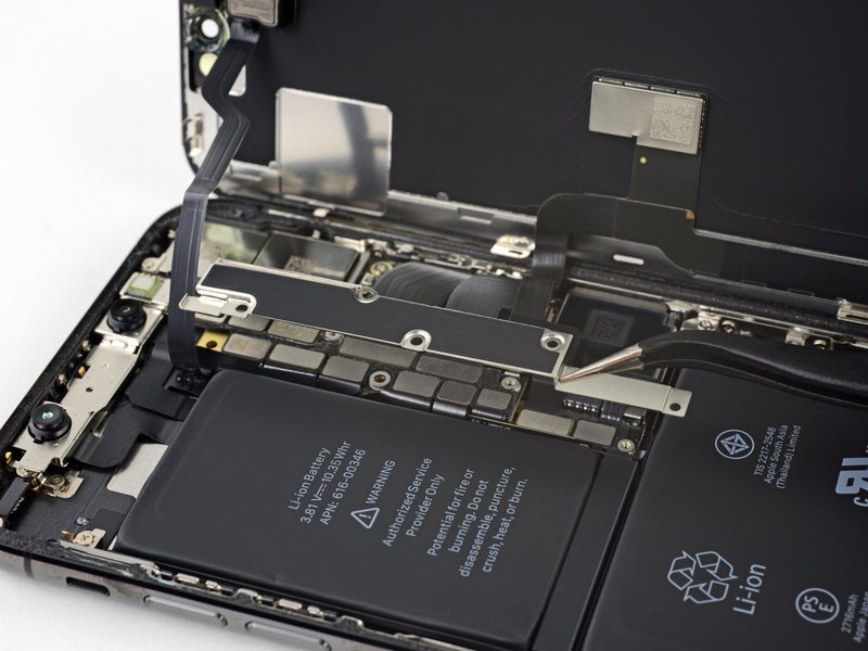 Thay mainboard iPhone Xs