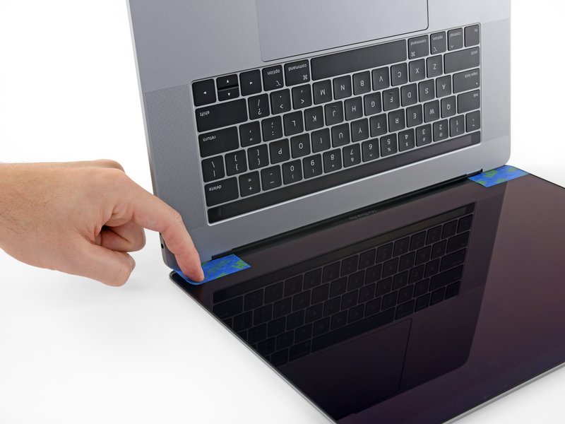 Thay mặt kính MacBook Pro 15 inch
