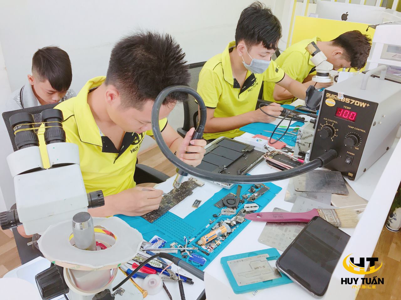 Sửa chữa iPhone, iPad, Macbook ở Bình Thạnh: Ở đâu mới thật sự khiến khách hàng hài lòng?